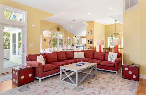 Corolla Light Casa | Animal House