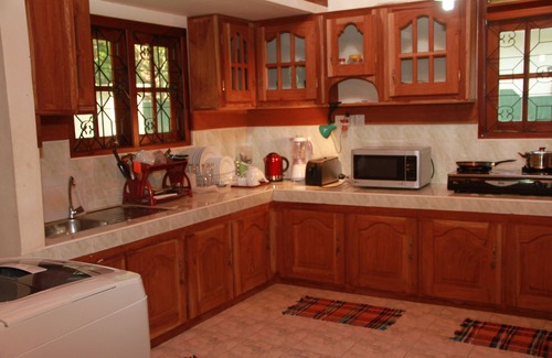 Patuwatha Casa | Anjana Villa es una moderna villa independiente de tres dormitorios.