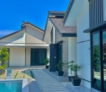 Kuala Terengganu Chalet De Esquí | Anjung Barakah Chalet