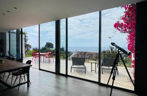 Caloura Villa | Ann's Paradise Guesthouse