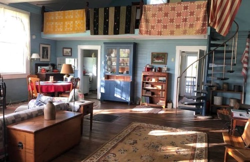 Craftsbury Common Casa | Ann’s Schoolhouse