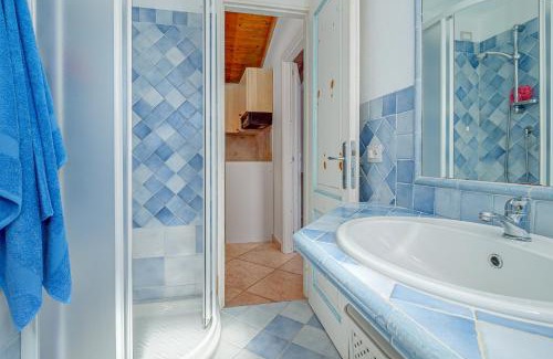 Murta Maria Casa | Anna Bay