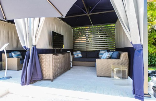 Holmes Beach Hotel | Anna Maria Beach Resort