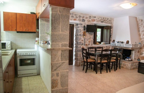 Charouda Casa | Anna's Garden,Stone house for 10,Charouda,Mani
