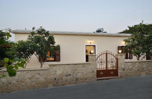 Kissamos Casa | Anna 's House - Garden Cottage in Kissamos