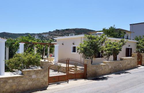 Kissamos Casa | Anna 's House - Garden Cottage in Kissamos