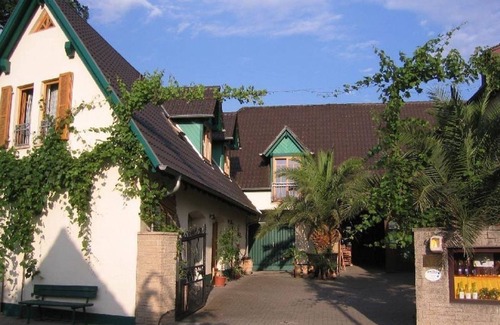 Erpolzheim Apartamento | Annette - An der Bach - Bodega / Fewo's, Fam. repollo