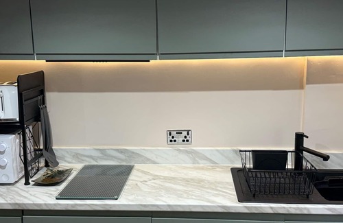 Liverpool Apartamento | Annex Studio - Sleeps 2, High-speed Wifi & Parking