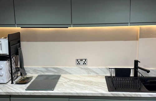 Liverpool Apartamento | Annex Studio - Sleeps 2, High-Speed Wifi & Parking