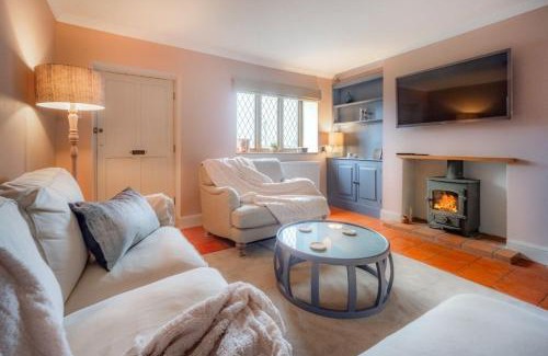 Sharrington Casa | Annie's Cottage - Big Skies Holiday Cottages