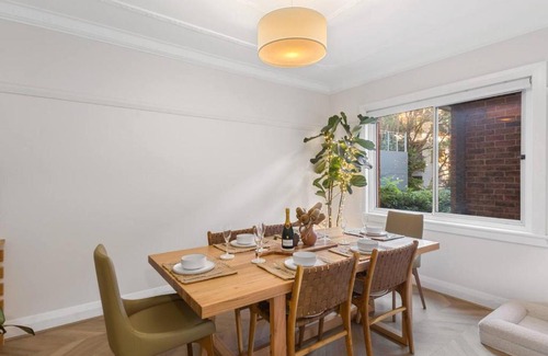 Wollongong CBD Apartamento | Annie's Escape - Elegant Coastal Style by the Beach