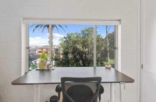 Wollongong CBD Apartamento | Annie's Escape - Elegant Coastal Style by the Beach