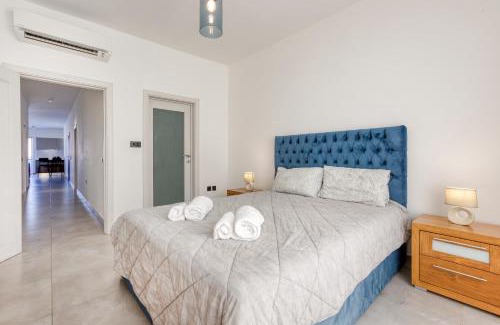 Birkirkara Apartamento | Annitchka Mansions - Penthouse in central Malta