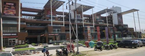 Jaypee Greens Apartamento | Anom Stays