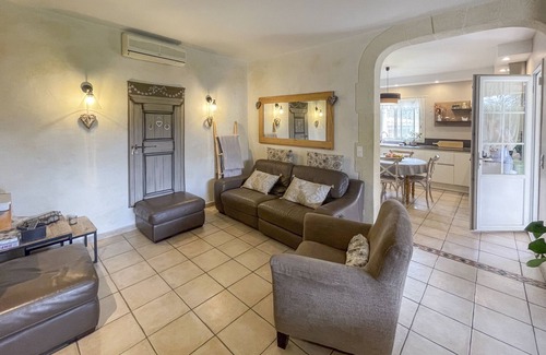Rognonas Villa | Anouk