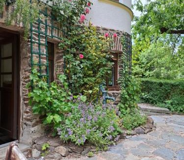 Gruenhain-Beierfeld Apartamento | ansimali 3 - Treffpunkt Dachgeschosswohnung, Ideal für Familien und Freunde, Gemeinsam wohnen, getrennt träumen, Zwei Schlafzimmer, ein Urlaub mit Spiel und Spaß