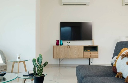 Antelias Apartamento | Antelias 3BD Apartment with 365° view