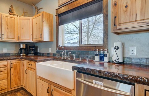 Ennis Casa | Antelope Crossing Home-Ennis, MT