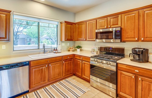 Anthem Casa | Anthem Gem w/ Pool, Putting Green & Fire Pit