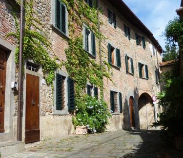 Colle di Buggiano Cama Y Desayuno | antica casa "le rondini"