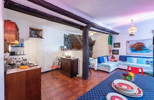 Vernazza Apartamento | Antica Roccia Apartment In Vernazza, Vernazza, Italy