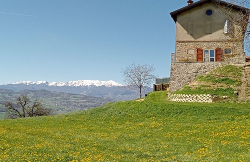 Carpineti Cama Y Desayuno | Antica stalla e fienile ristrutturato immerso nella natura