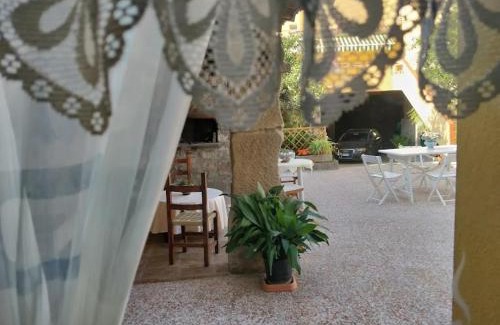 Dolianova Cama Y Desayuno | Anticacasaliori