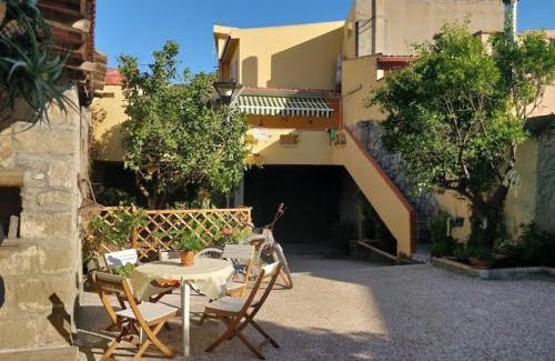 Dolianova Cama Y Desayuno | Anticacasaliori