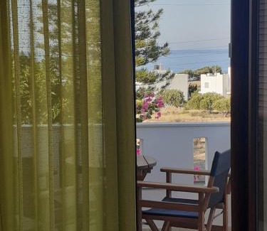Milatos Beach Apartamento | Antigoni Apartments 'Olive Room'