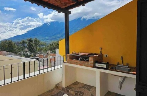 Alotenango Casa | Antigua Gardens, Guatemala