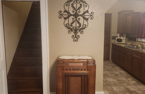 Wichita Casa | Antique Bungalow Close to Downtown wichita!
