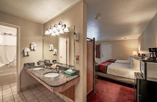 Jackson Hotel | Antler Inn