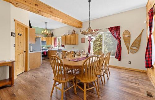 Meadow View Heights Casa | Antler Ridge Retreat