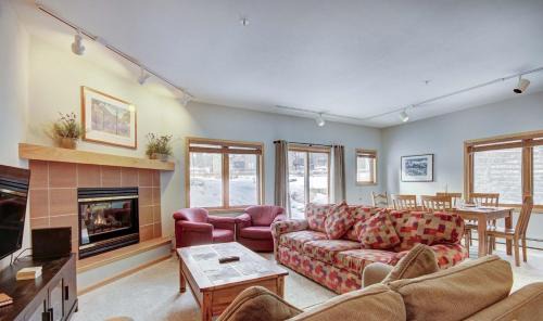 Four O'Clock Casa | Antlers B23 by Ski Country Resorts