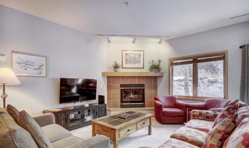 Four O'Clock Casa | Antlers B23 by Ski Country Resorts