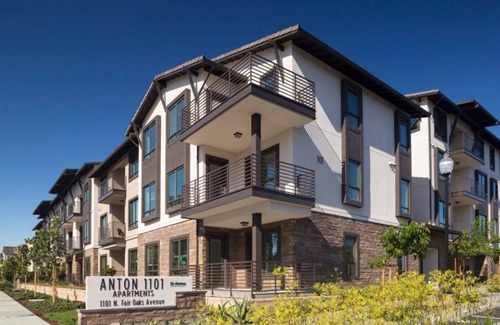 Morse Park Condominio | Anton 1101 2BR Retreat – Poolside Comfort & More