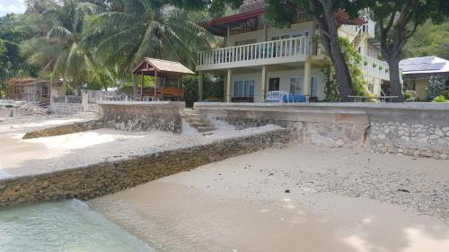 Oslob Complejo | Anton's Beach Resort