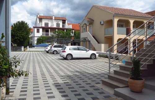 Biograd na Moru Apartamento | Antonija Apartments with Pool