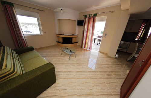 Pineios Apartamento | Antonios Village