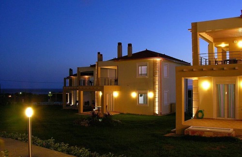 Pineios Apartamento | Antonios Village