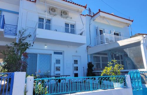 Livadi Apartamento | Antonys Apartment Sea View II (1st floor)