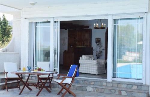 Xylokastro-Evrostina Apartamento | Antorina Beachfront Villas
