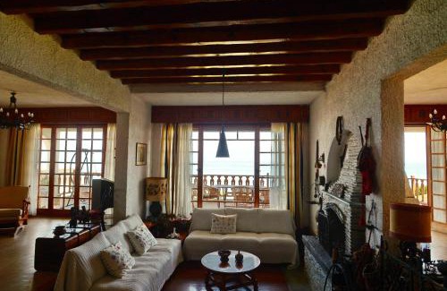 Xylokastro-Evrostina Casa | Antorina Grande Beachfront House with Private Pool
