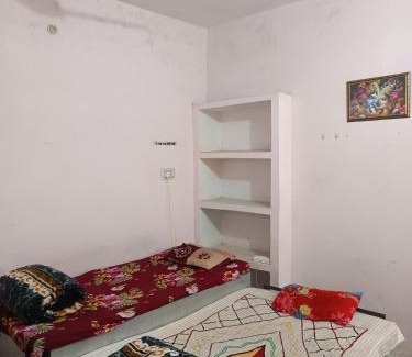 Allahabad Casa | Anuj Home Stay