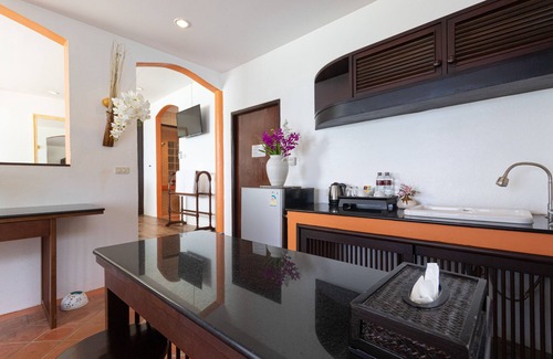 Chalong Hotel | Aochalong Villa Resort & Spa