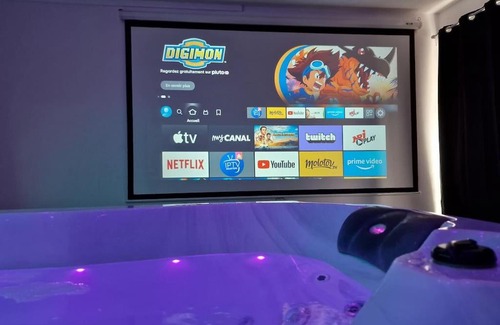 Colmar Centre Ville Apartamento | Aog prestige Le rêve Jacuzzi cinéma Sauna Privat