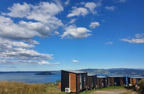 Kawaha Point Casa | Aorangi Peak Cabins 10 by Tiny Away