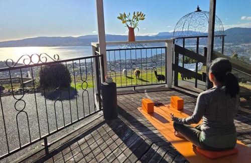 Kawaha Point Casa | Aorangi Peak Cabins 10 by Tiny Away