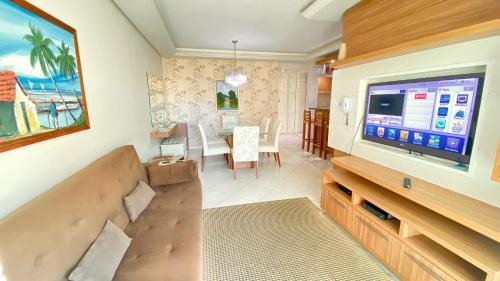 Ingleses Norte Casa | Apê c/3 dorms, piscina e 1 quadra da praia