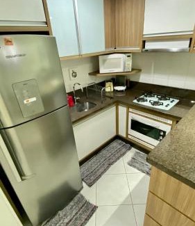 Ingleses Norte Casa | Apê c/3 dorms, piscina e 1 quadra da praia